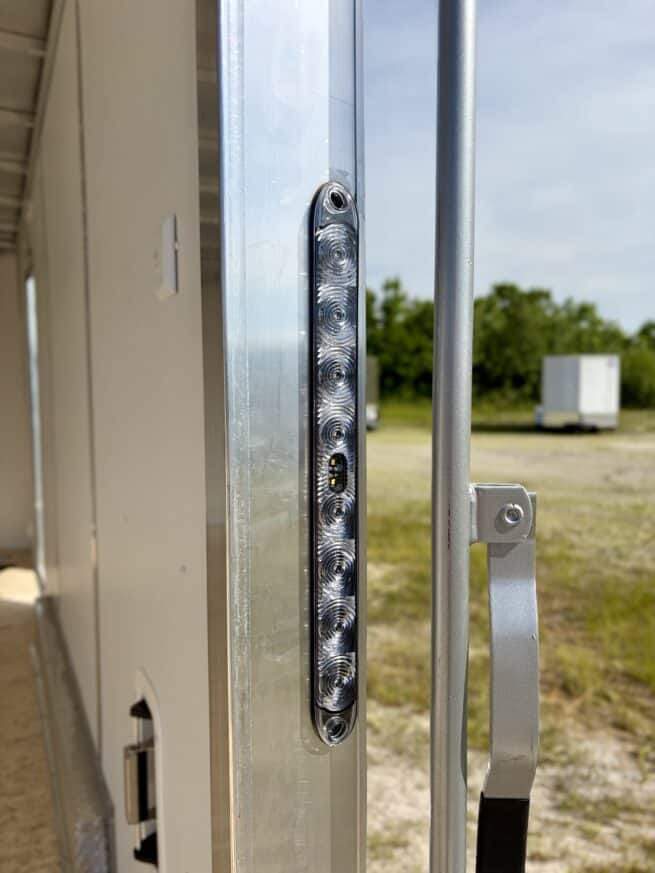 Lightning 2027 LTF716TA2-96 - Image 9