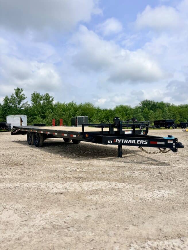 2027 PJ Trailers F8242 - Image 2