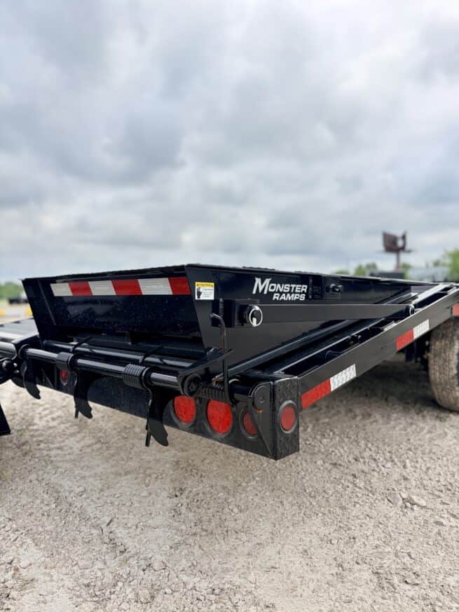 2027 PJ Trailers F8242 - Image 8
