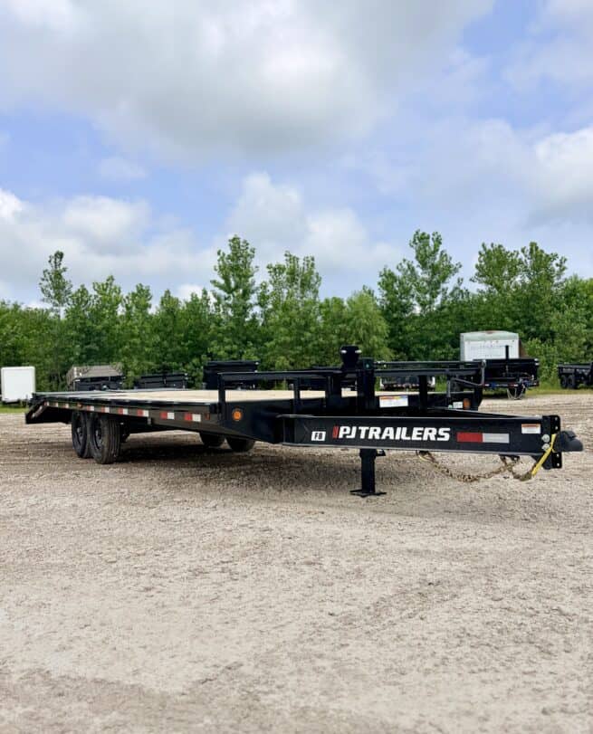 2027 PJ Trailers F8242 - Image 2