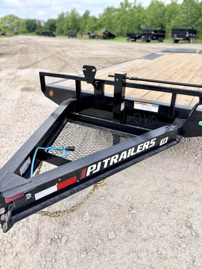 2027 PJ Trailers F8242 - Image 5