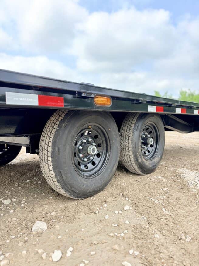 2027 PJ Trailers F8242 - Image 6