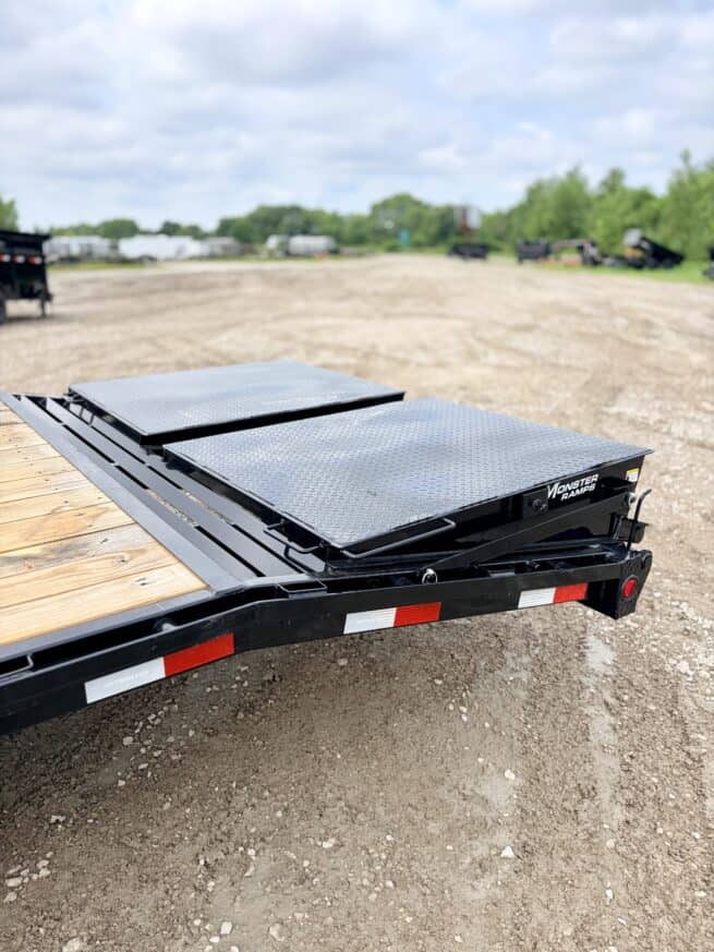 2027 PJ Trailers F8242 - Image 7