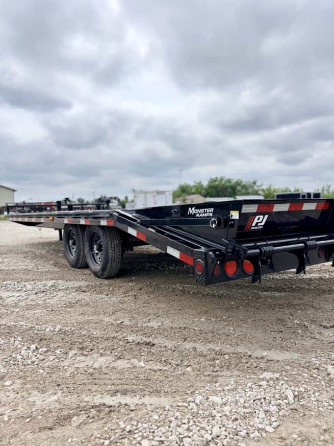 2027 PJ Trailers F8242 - Image 9