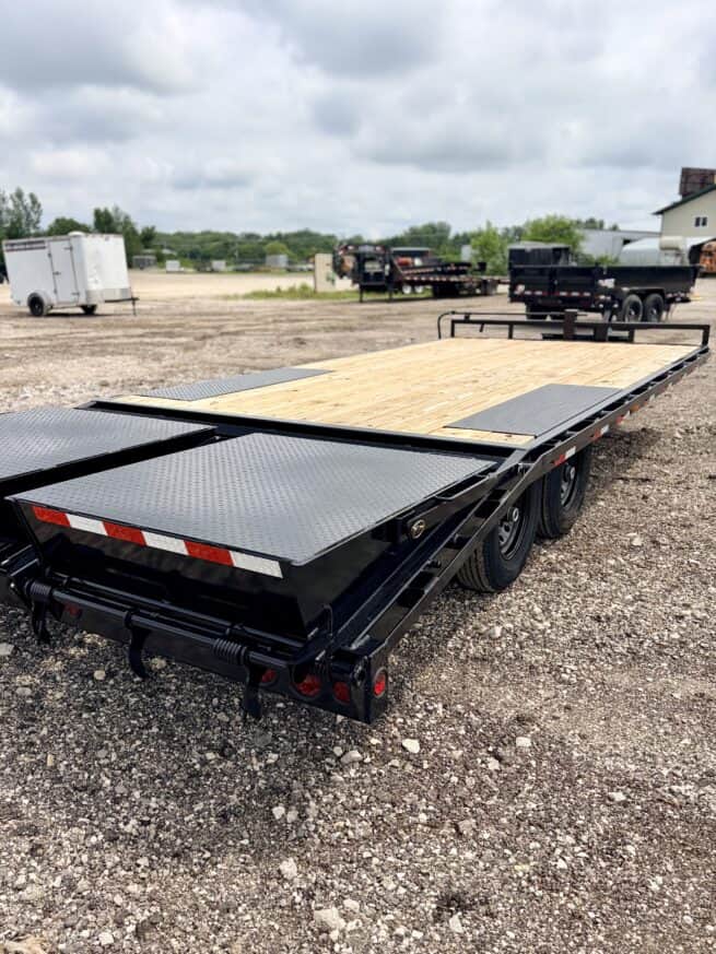2027 PJ Trailers F8202 - Image 11