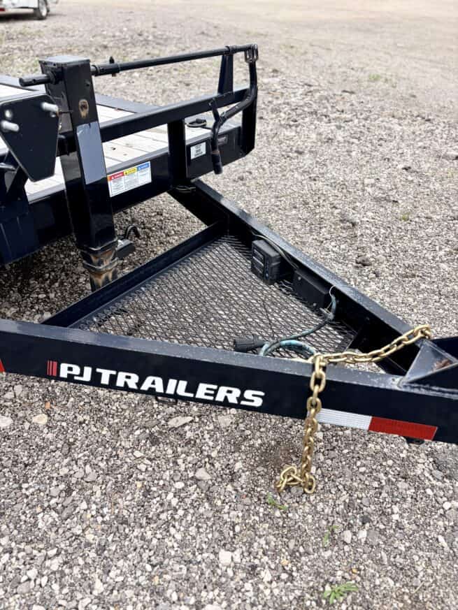 2023 PJ Trailers TJ202 - Image 3